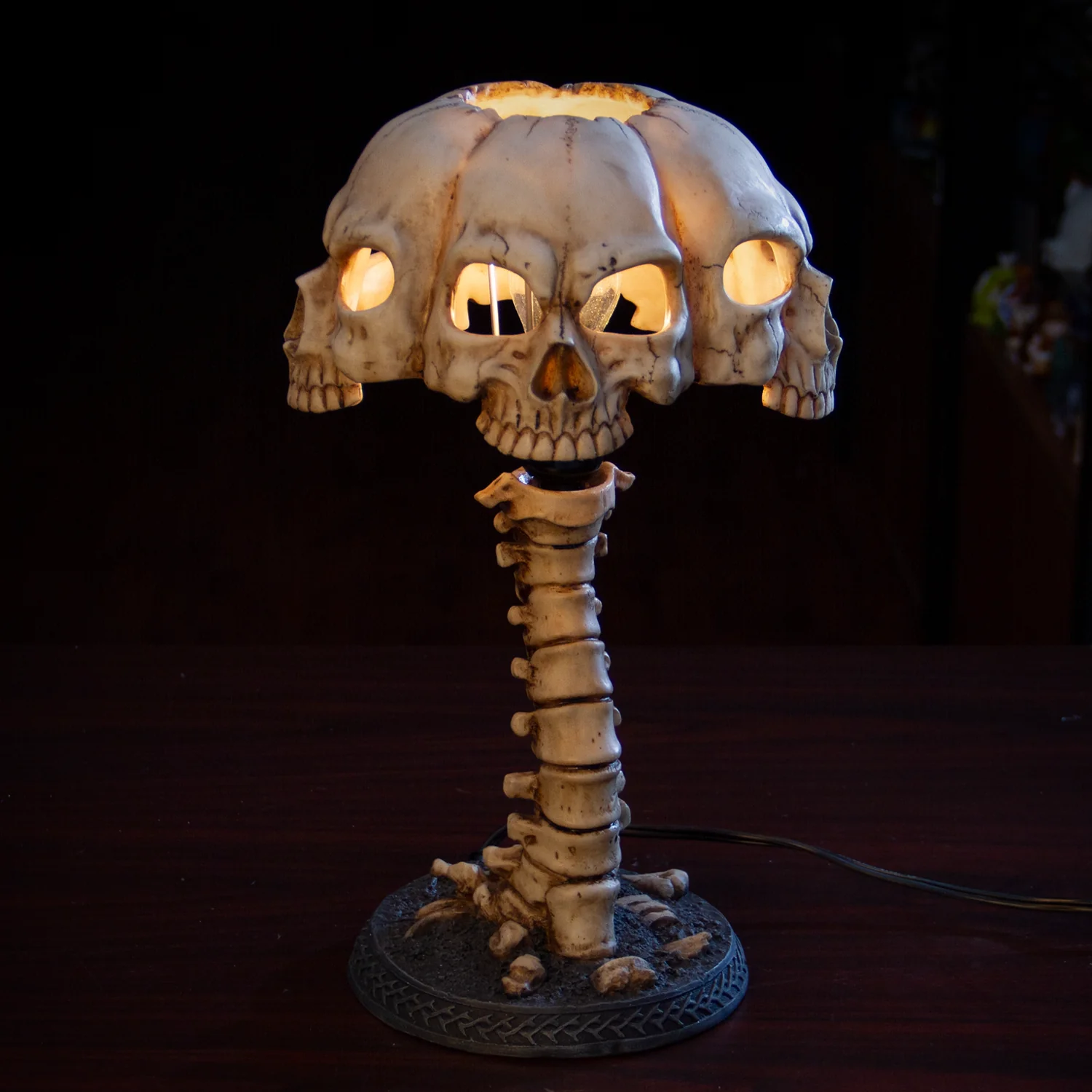 Skull Lamp - Image 6