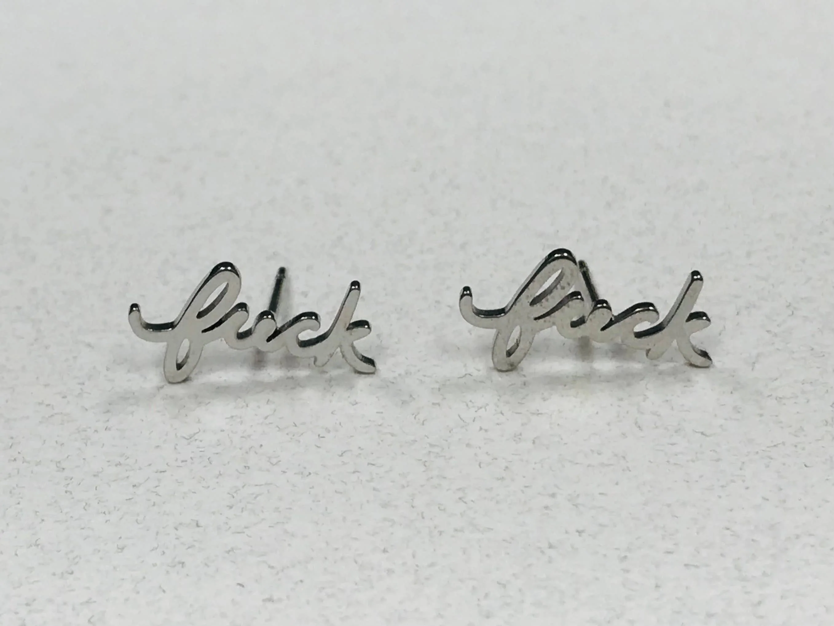 Awful creepy doll eyeball earrings - with awful blinking act - Image 2