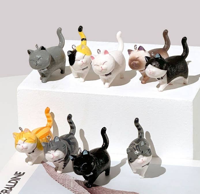 Best Friend Cat Figure Collectable Keyring Random Box - Image 7