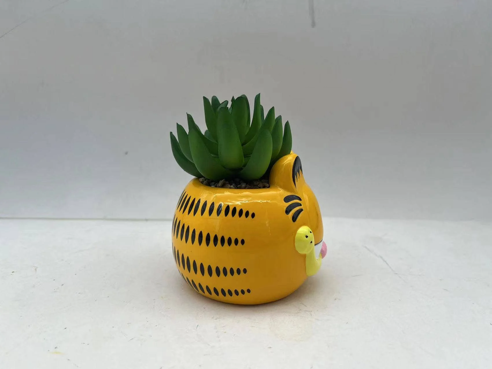 Garfield Head Mini Ceramic Planter with Faux Plant - Image 3