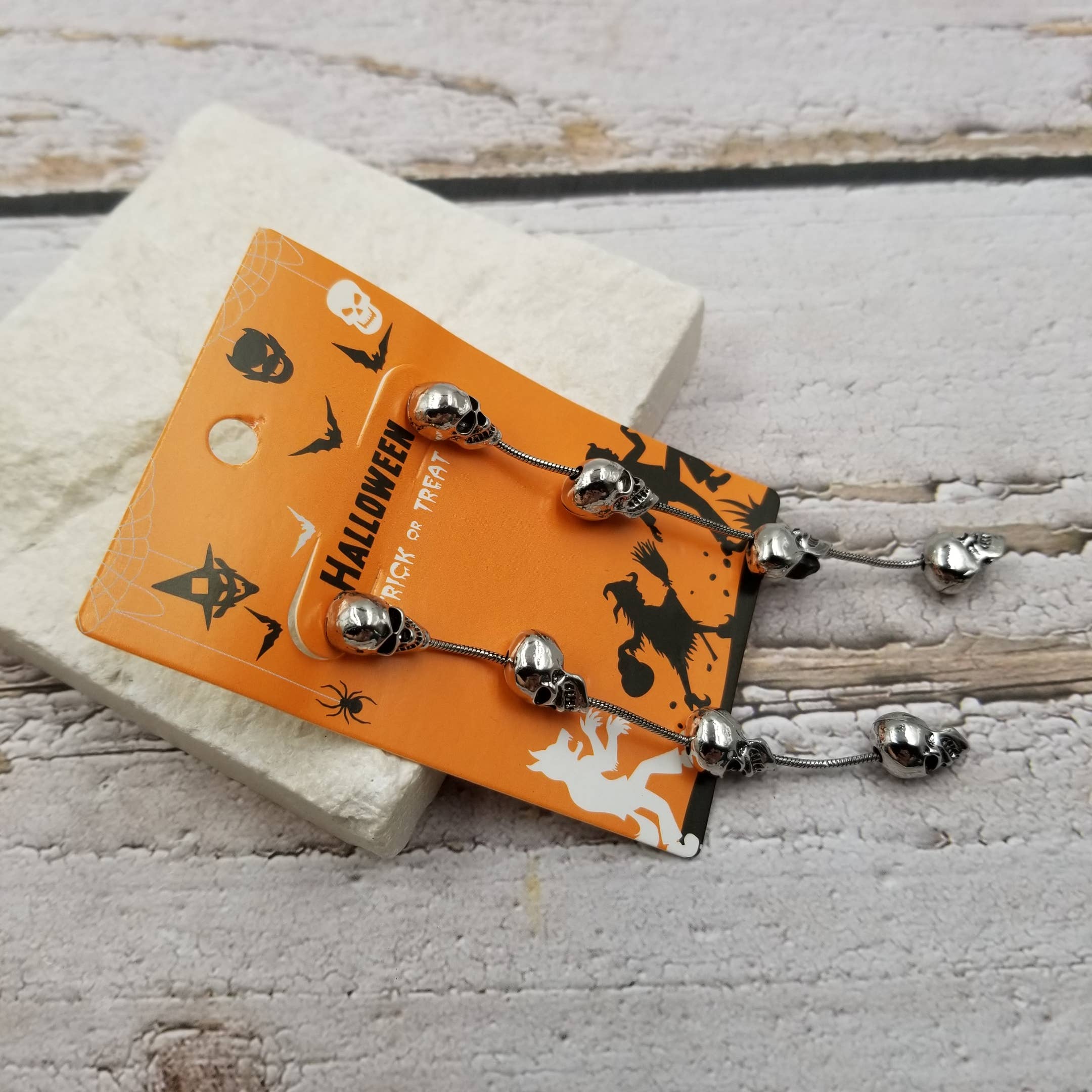 Halloween Skull Tassel Earrings - Image 2