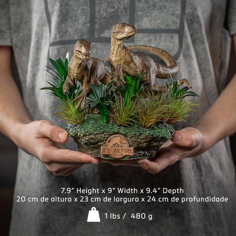 Jurassic Park Just The Two Raptors 1/10 Deluxe Art Scale Limited Edition Statue - Image 14