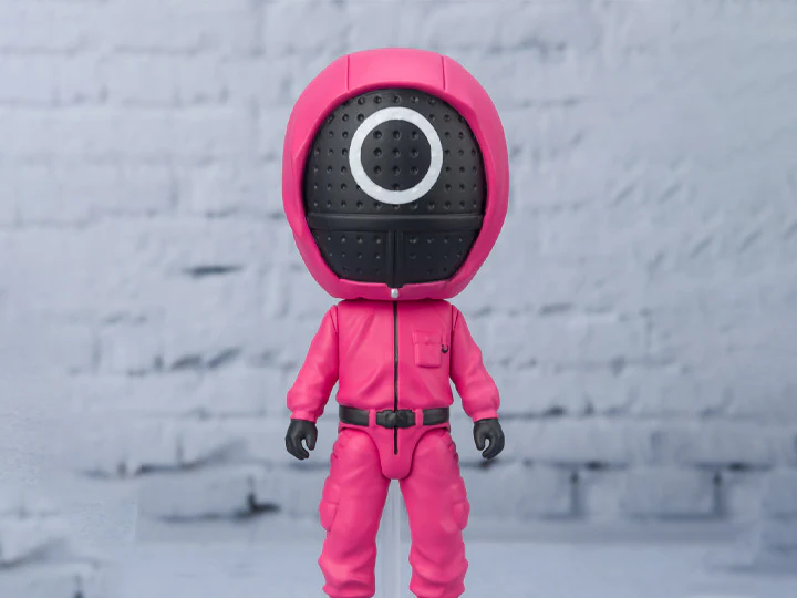 Squid Game Figuarts mini Masked Worker - Image 2