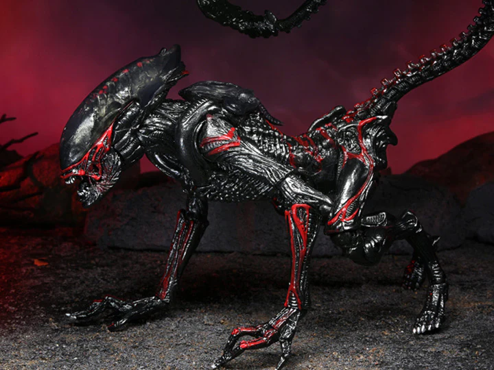 7″ NECA Scale Action Figure – Kenner Tribute Ultimate Night Cougar Alien - Image 2