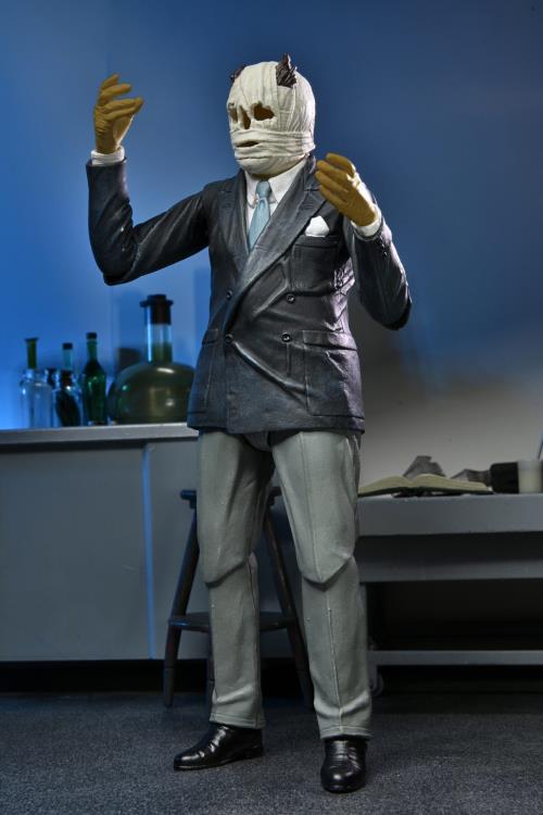 Universal Monsters Ultimate Invisible Man Figure - Image 10