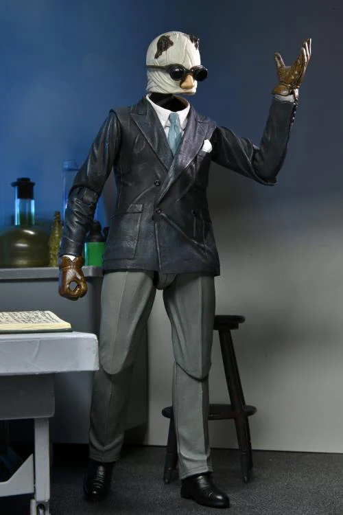 Universal Monsters Ultimate Invisible Man Figure - Image 7
