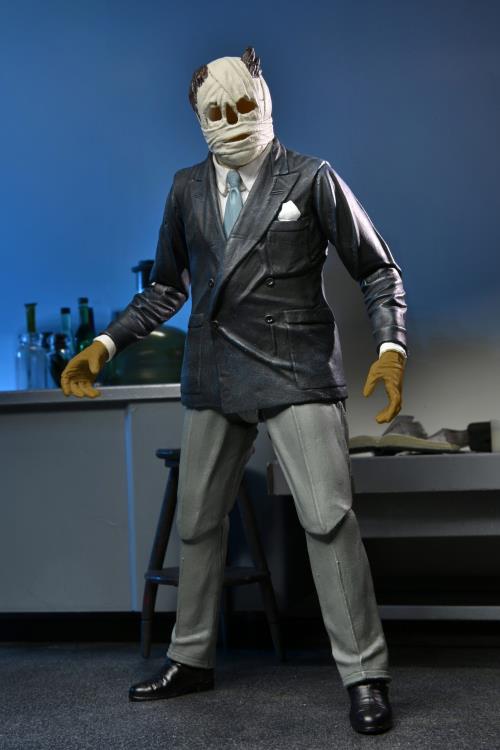 Universal Monsters Ultimate Invisible Man Figure - Image 8