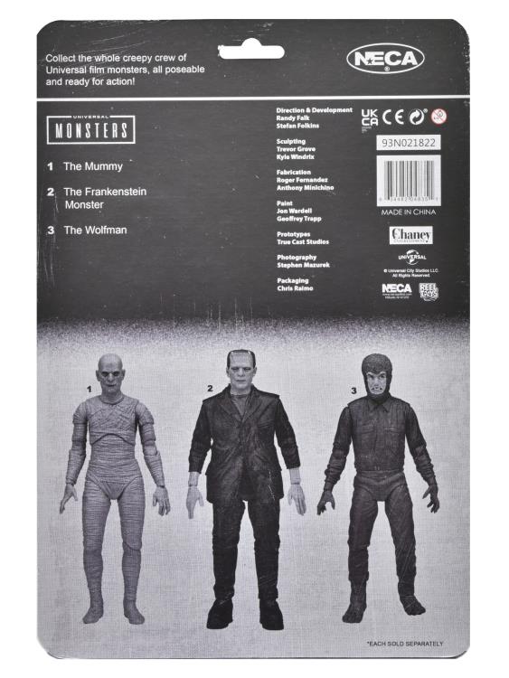 Universal Monsters Retro Glow-In-The-Dark The Wolfman Figure - Image 4