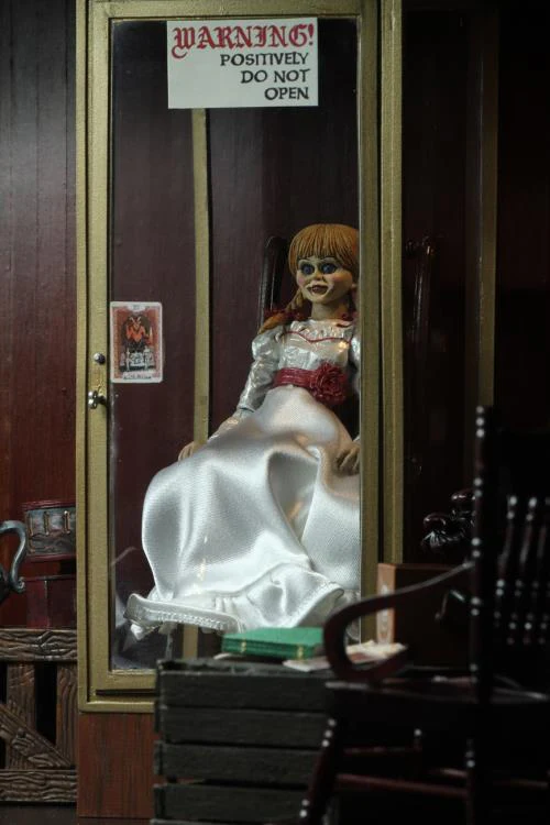 Annabelle Comes Home Ultimate Annabelle Figure - Image 4