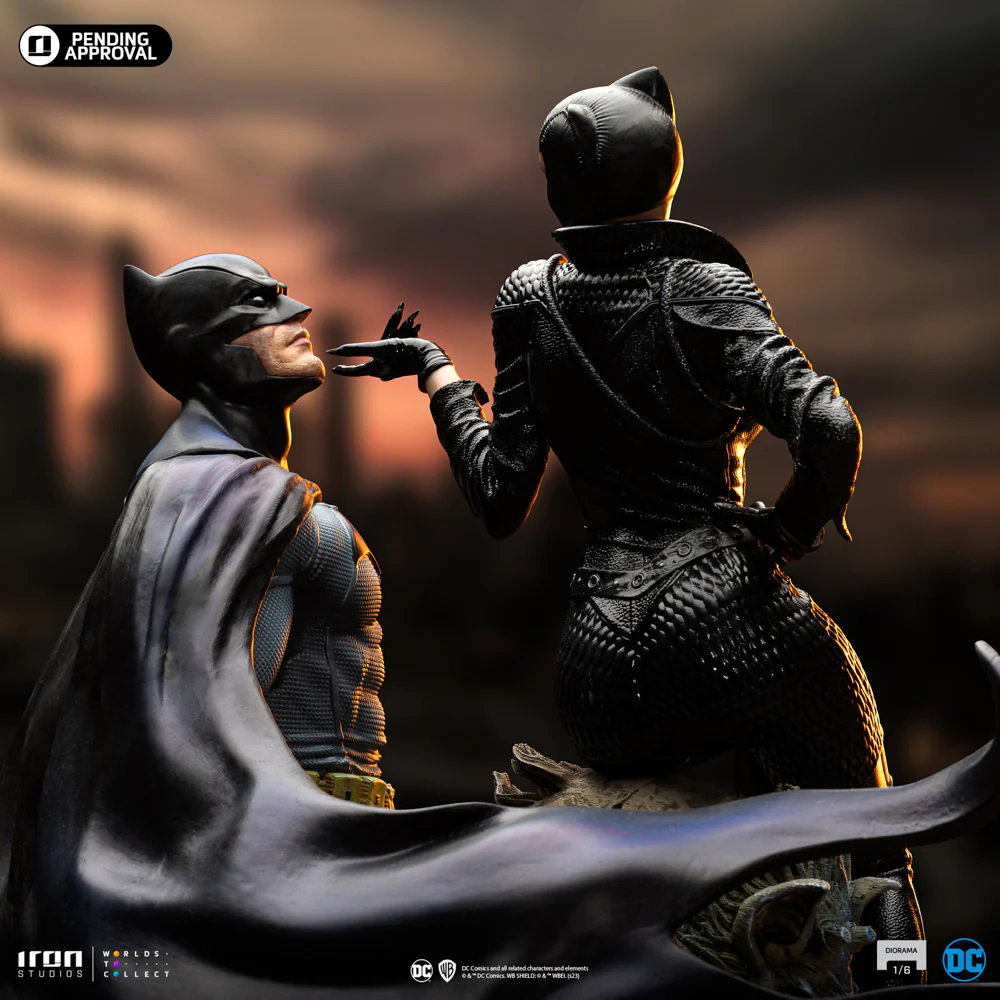 Batman and Catwoman Sixth Scale Diorama - Image 3