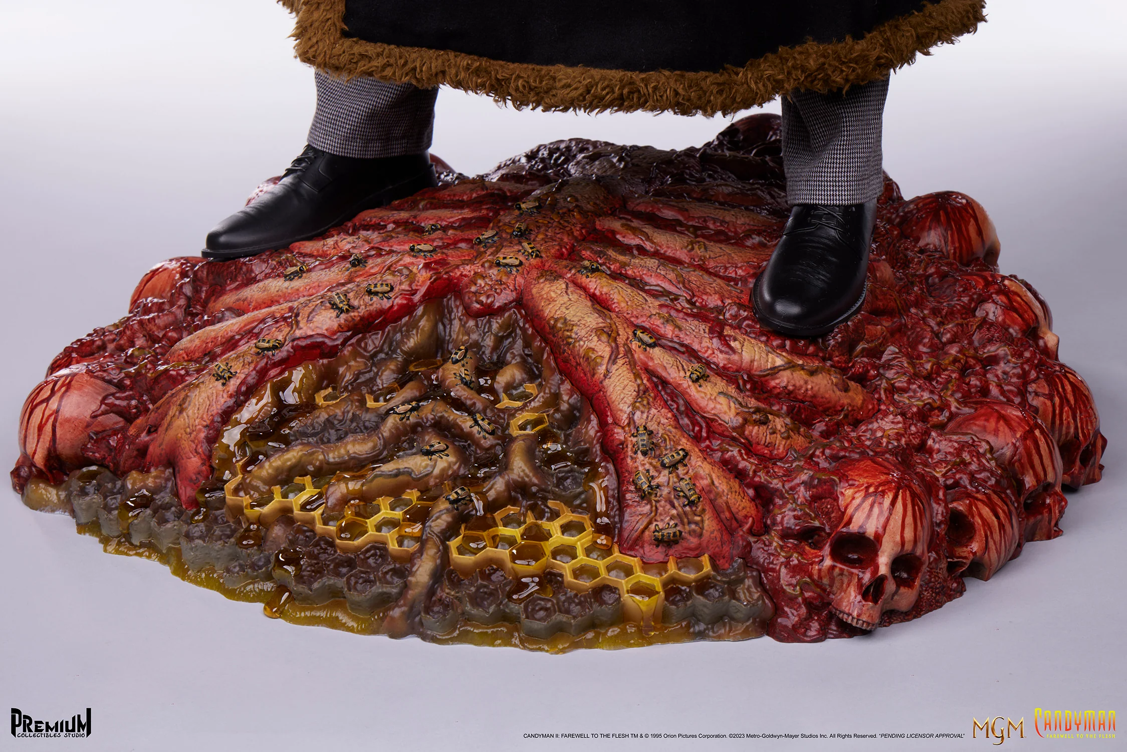 Candyman 1:3 Scale Statue - Image 4