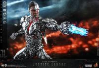 Cyborg Sixth Scale Figure by Hot Toys - Image 5