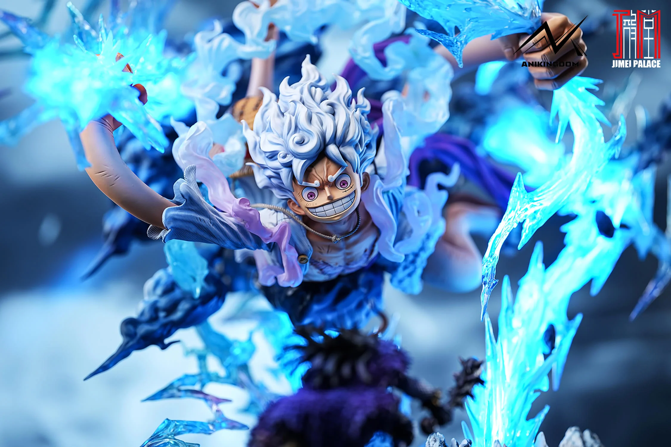 PRE-ORDER Gear 5 Luffy Statues - Image 3