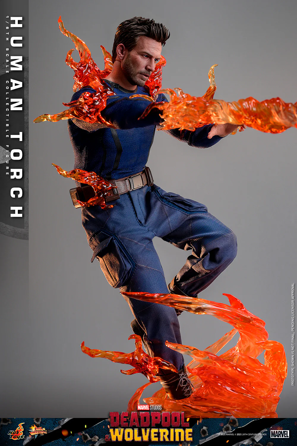 PRE-ORDER Human Torch Sixth Scale Figure Hot Toys - Image 7