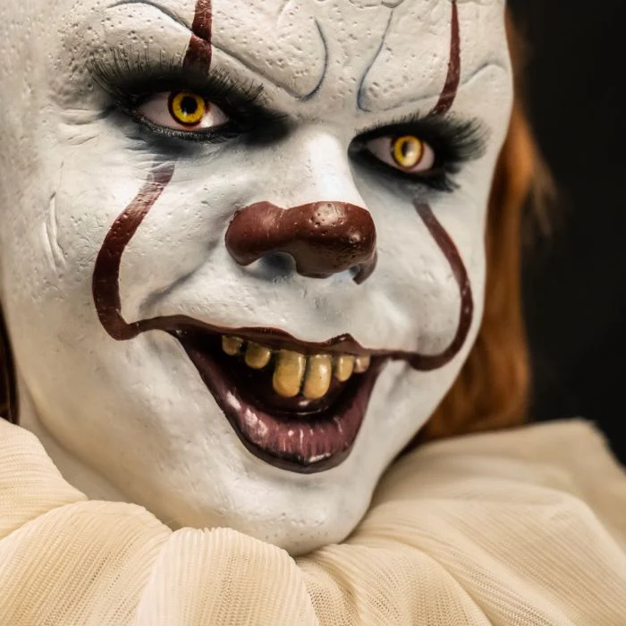 Pennywise Premium Scale Doll - Image 3