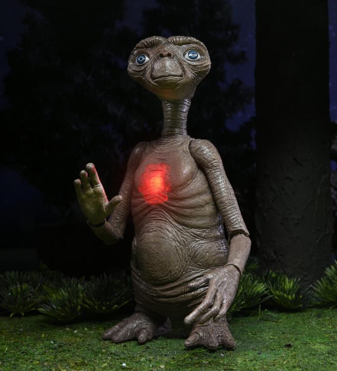 E.T. The Extra-Terrestrial 40th Anniversary Ultimate E.T. Deluxe Set - Image 9