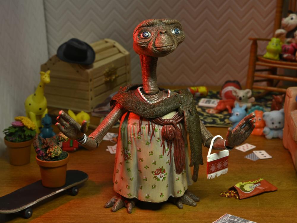 E.T. 40th Anniversary Ultimate Dress Up E.T. - Image 4