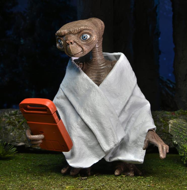 E.T. 40th Anniversary Ultimate E.T. Figure - Image 12