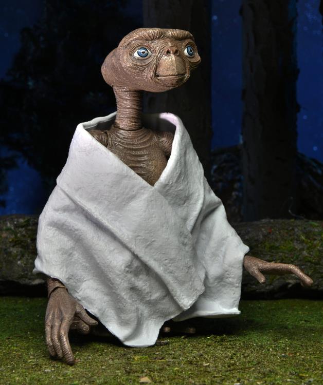 E.T. 40th Anniversary Ultimate E.T. Figure - Image 15