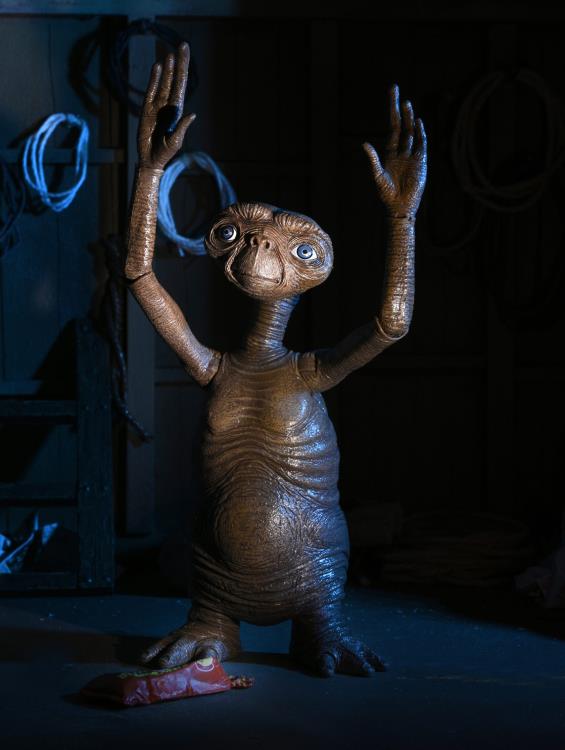 E.T. 40th Anniversary Ultimate E.T. Figure - Image 8