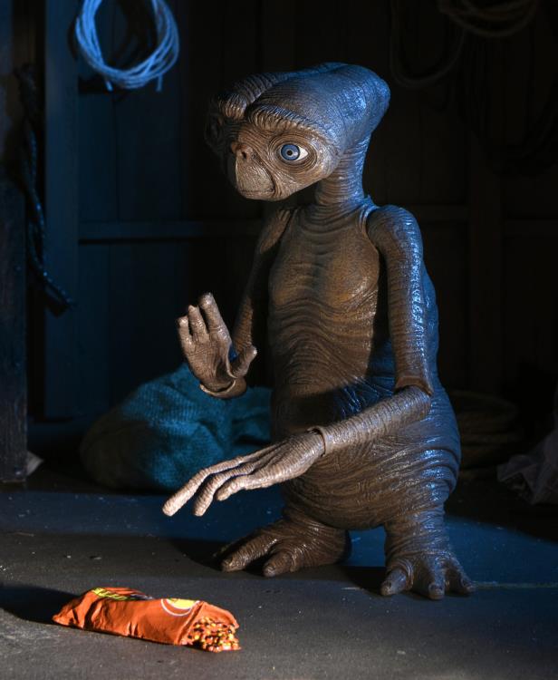 E.T. 40th Anniversary Ultimate E.T. Figure - Image 9
