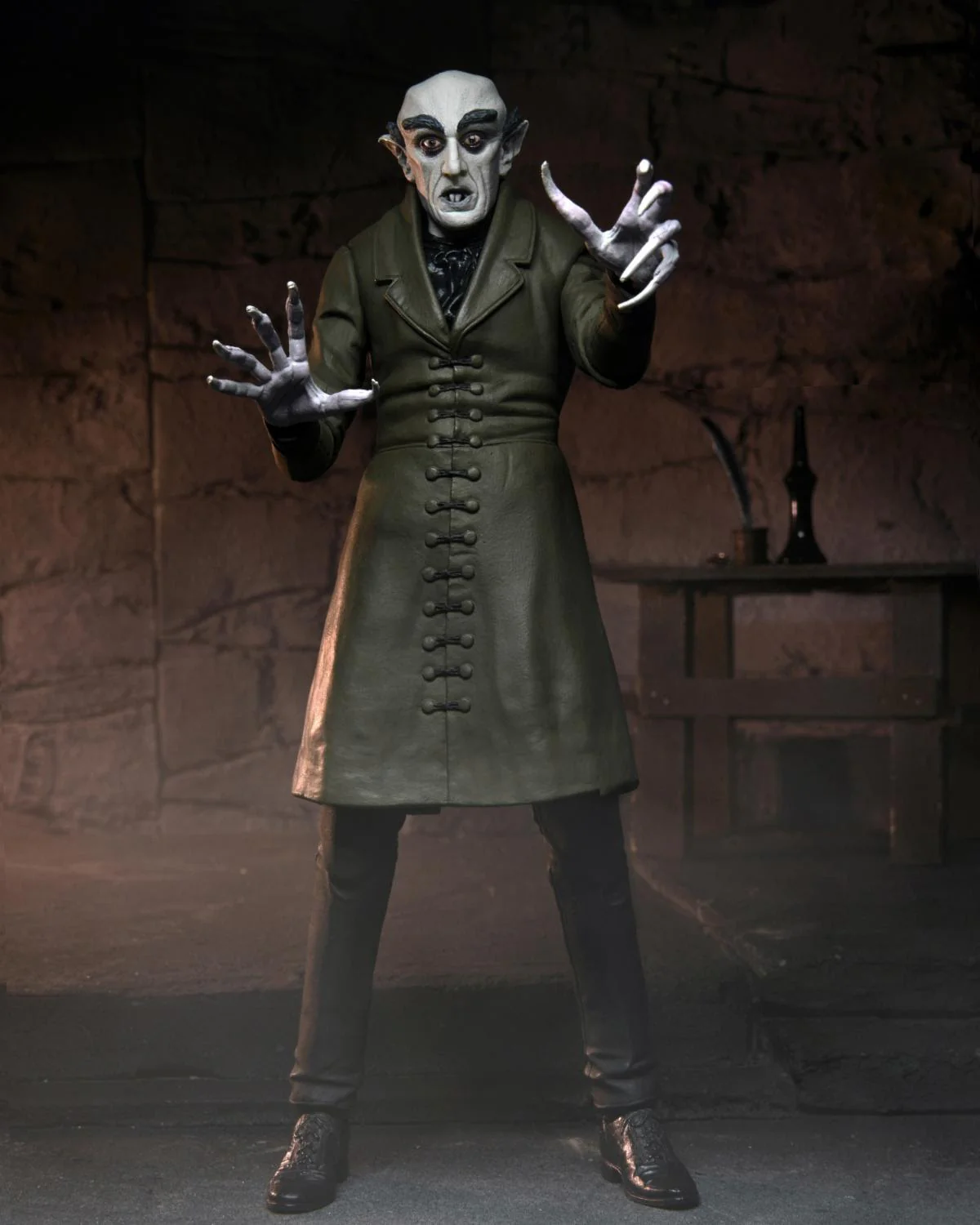 Nosferatu - 7" Scale Action Figure - Ultimate Count Orlok - Image 2
