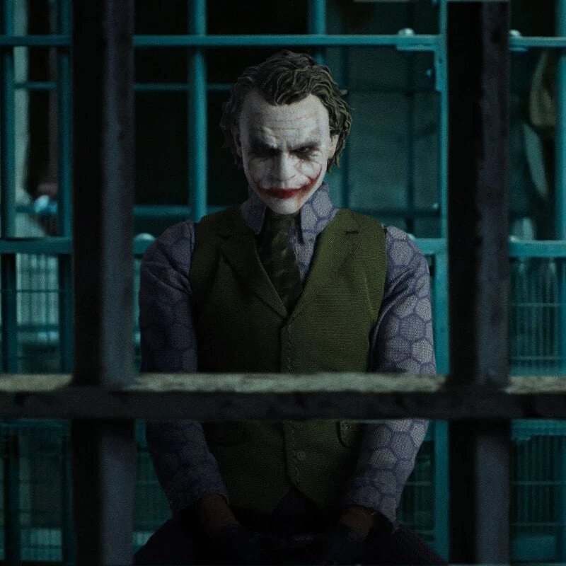 PRE-ORDER The Dark Knight: The Joker One:12 - Image 5
