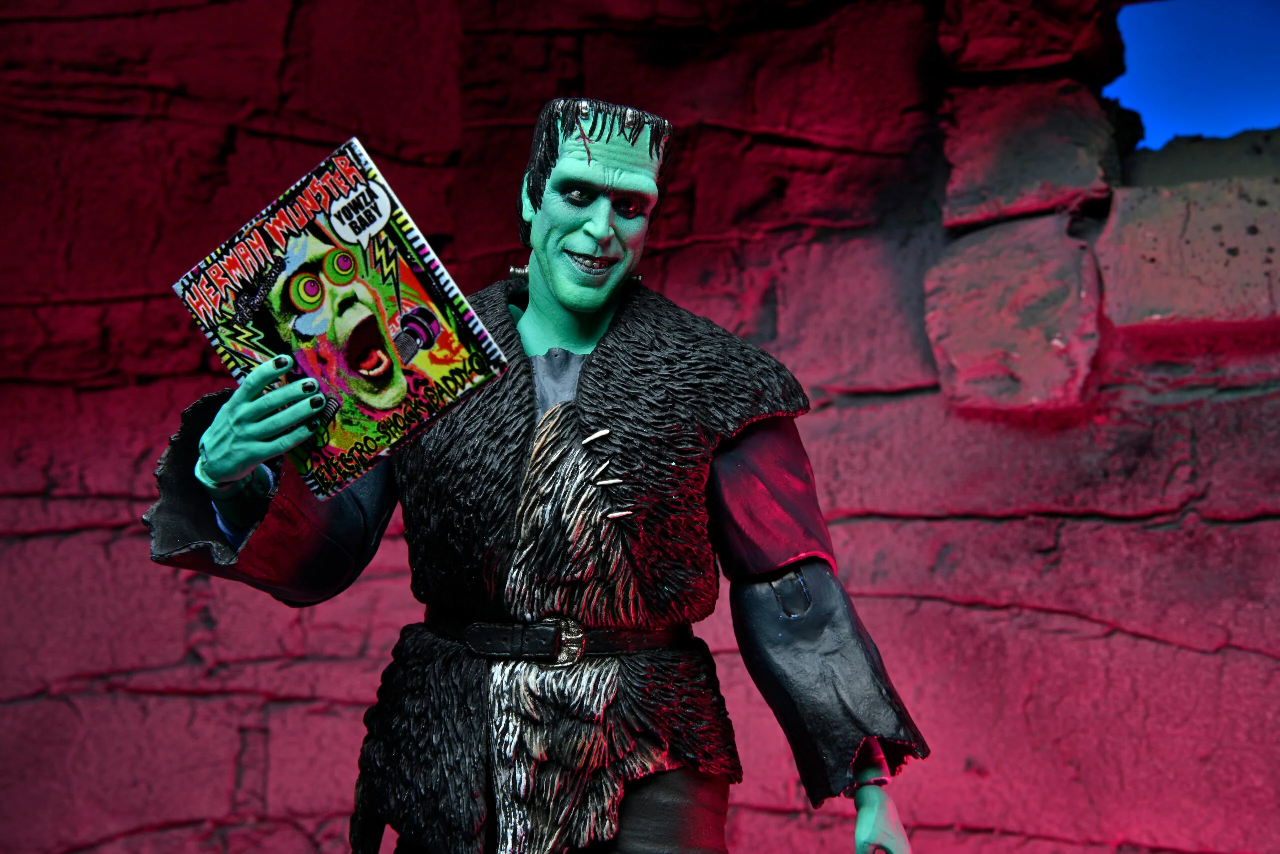 The Munsters (2022) 7″ Scale Action Figure – Ultimate Herman - Image 2