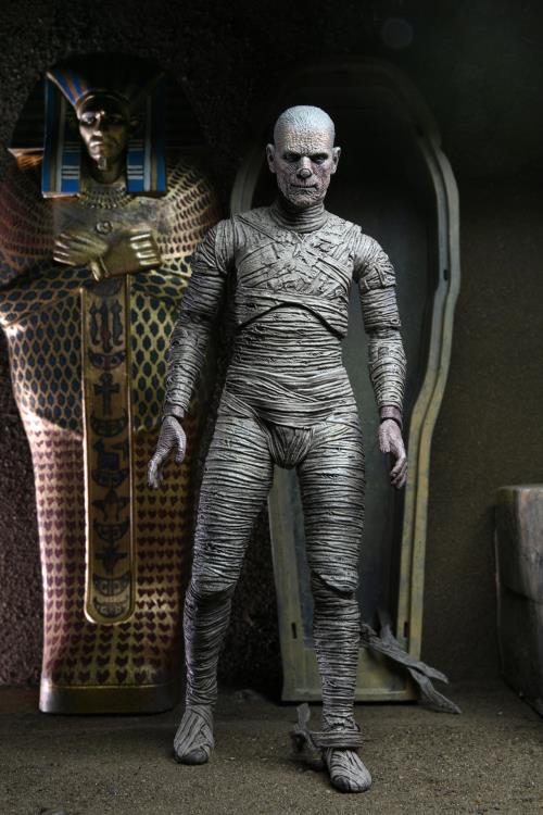 Universal Monsters Ultimate Mummy (Color) Figure - Image 5