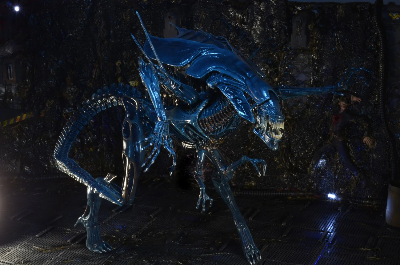Xenomorph Queen Ultra Deluxe Boxed Action Figure - Image 2