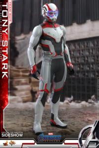 Tony Stark (Team Suit) Sixth Scale Figure - Image 6
