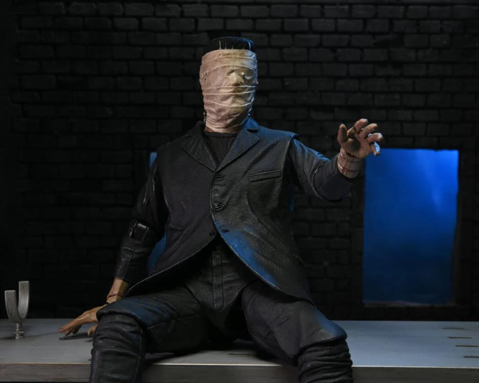 Universal Monsters Frankenstein Accessory Pack - Image 12