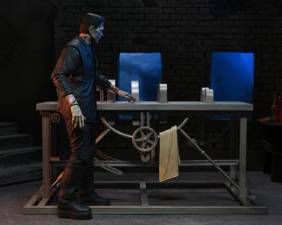 Universal Monsters Frankenstein Accessory Pack - Image 4
